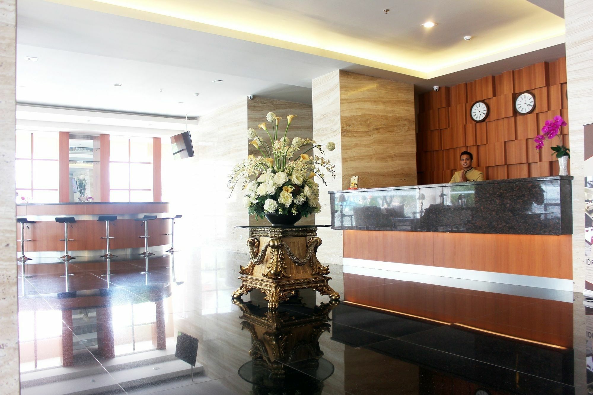 Demelia Hotel Makassar Ngoại thất bức ảnh
